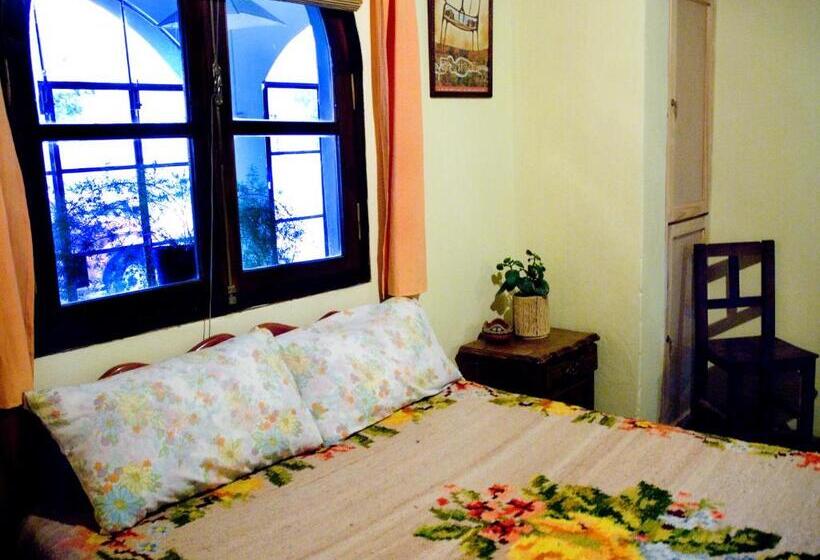 هاستل Hostal Rustyk