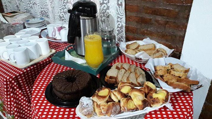 هاستل Residencial Azaleas Place Guest House