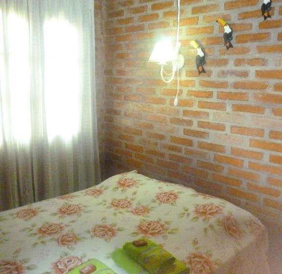 هاستل Residencial Azaleas Place Guest House