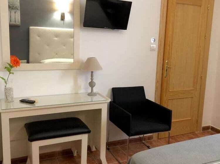 هاستل Rooms Los Montes