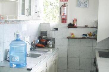 تختخواب و صبحانه Hostal Limoncocha