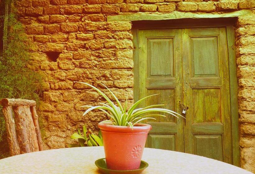 تختخواب و صبحانه Viracocha Art Hostel Cachi