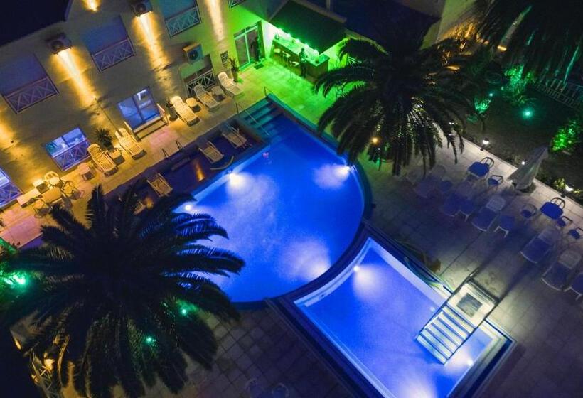 هتل Alto Verde Suite & Apart