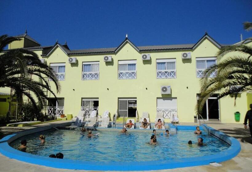 هتل Alto Verde Suite & Apart
