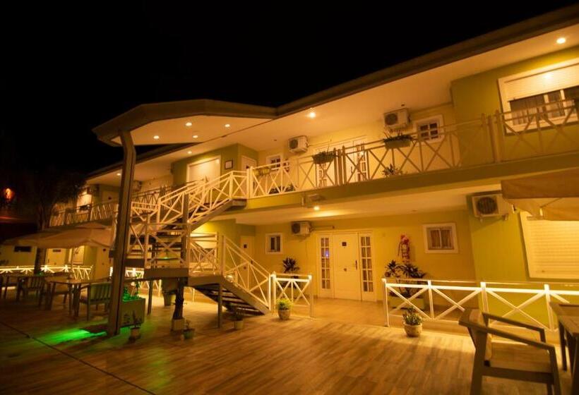 هتل Alto Verde Suite & Apart