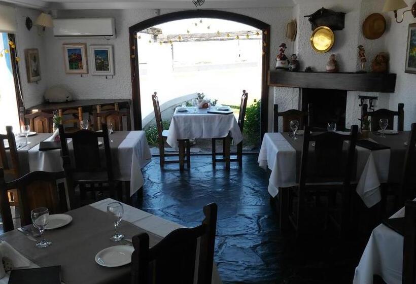 Отель Brisas Hosteria