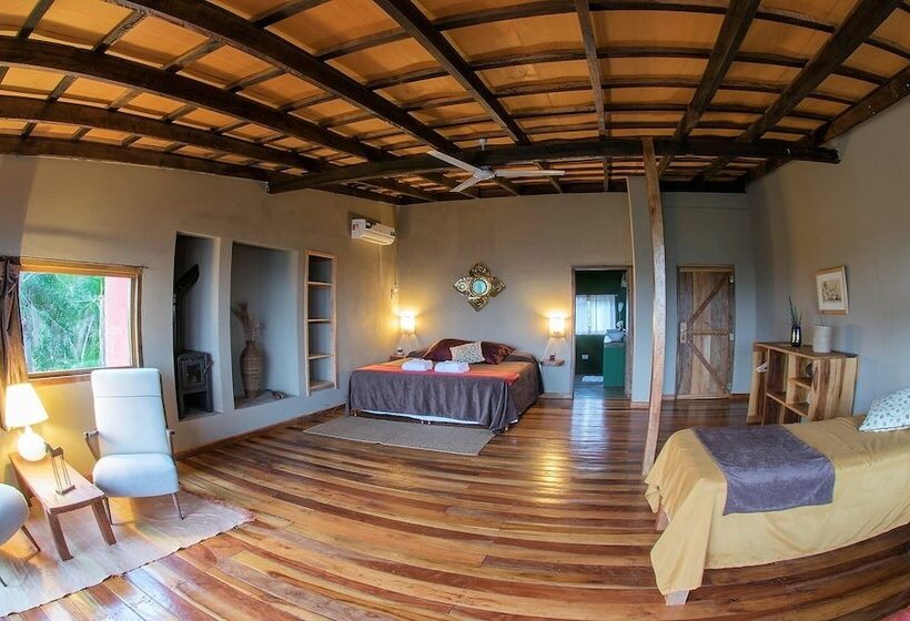 هتل El Soberbio Lodge