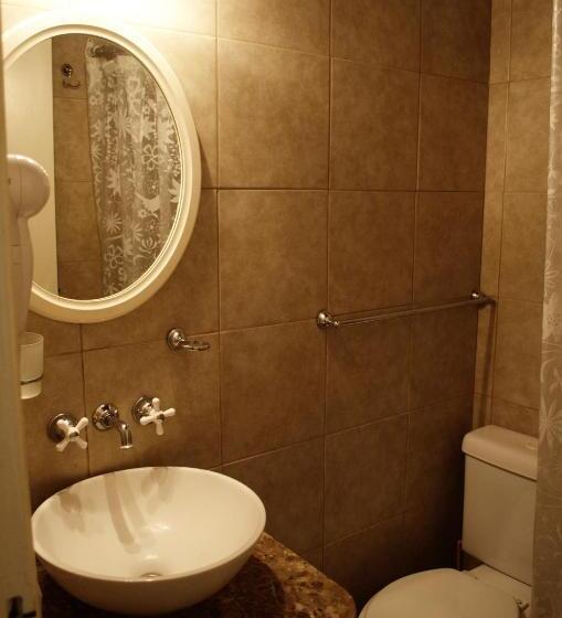 هتل Hostería Robert