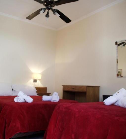 هتل Hostería Robert