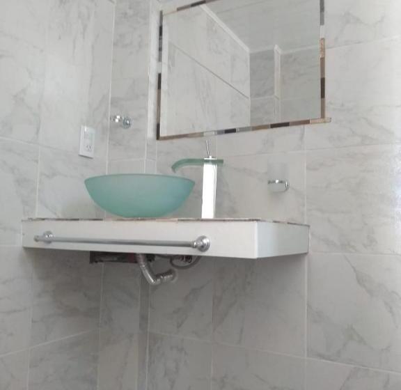 هتل Hostería Robert