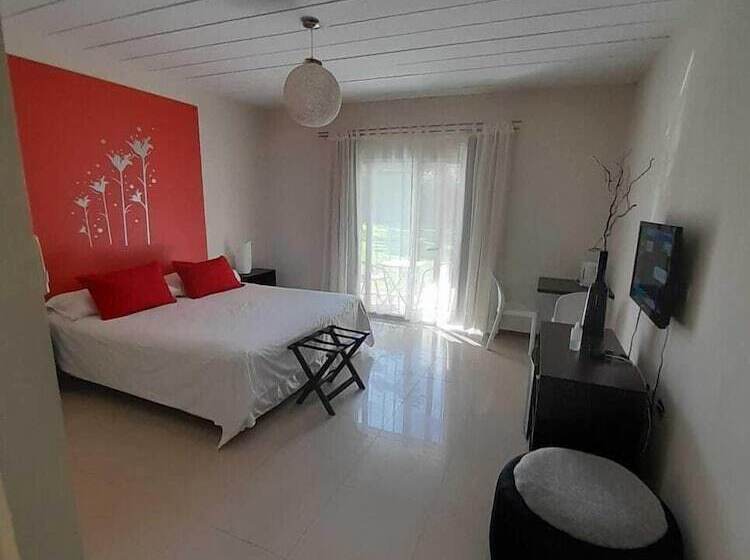 Hotel Mi Espacio Sur