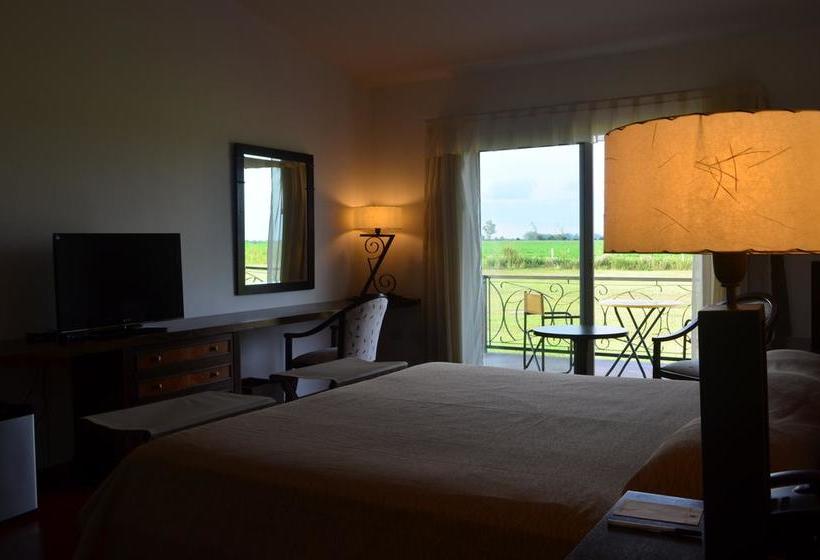 Отель Nawan Resort Serrano