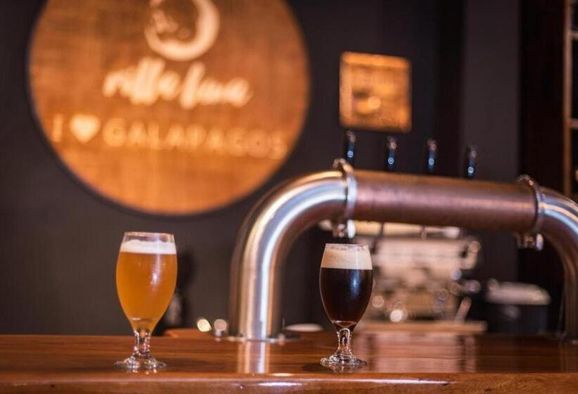 هاستل Galapagos Native