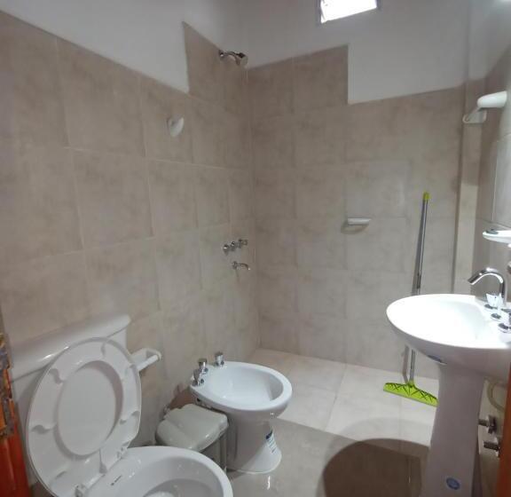 هاستل Hostal Benjamin