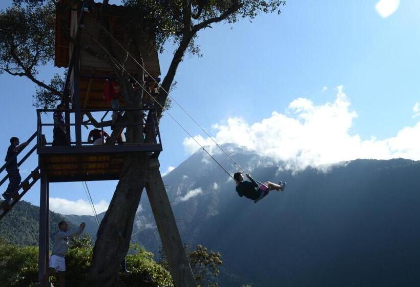 هاستل Hostal Nomada