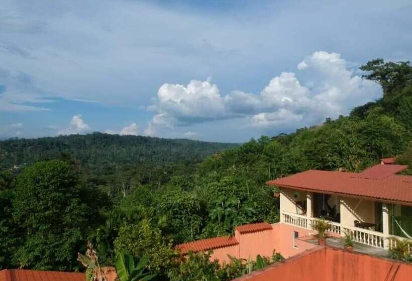 هاستل Hostal Tena ñaui