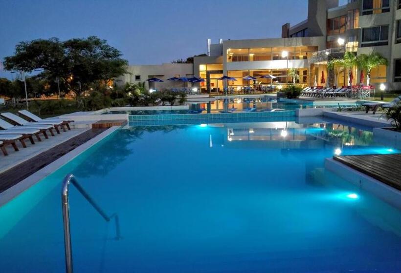 Arena Resort