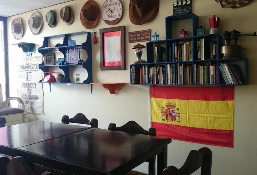 تختخواب و صبحانه Flying Donkey