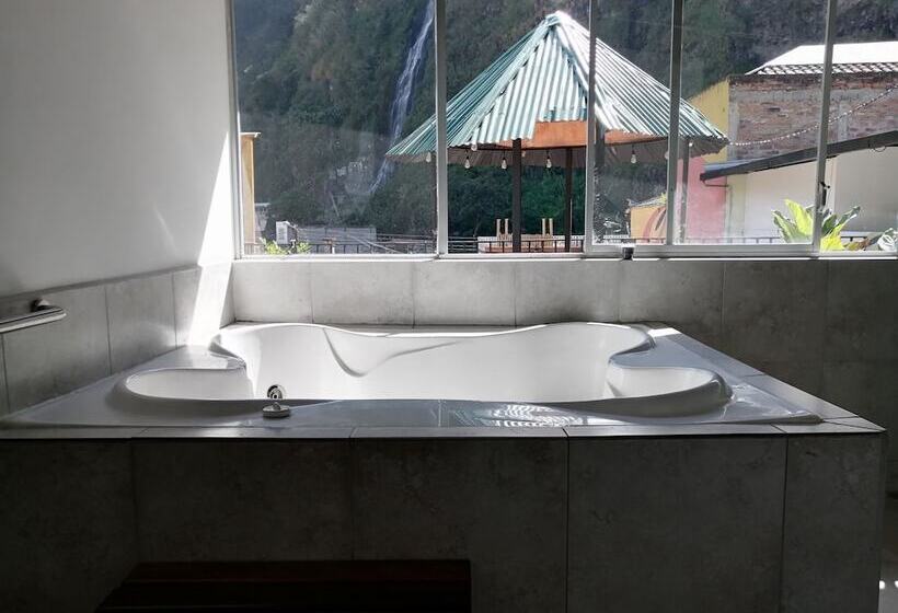 تختخواب و صبحانه Hostal & Spa Casa Real