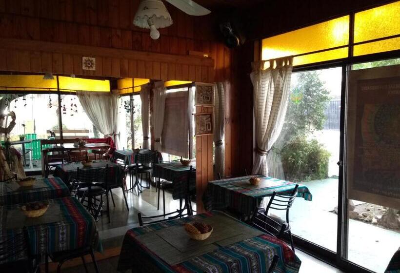 تختخواب و صبحانه La Marina