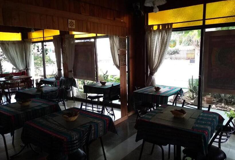 تختخواب و صبحانه La Marina