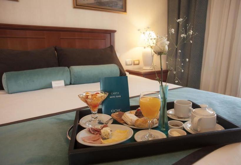 Epic Hotel Villa Mercedes