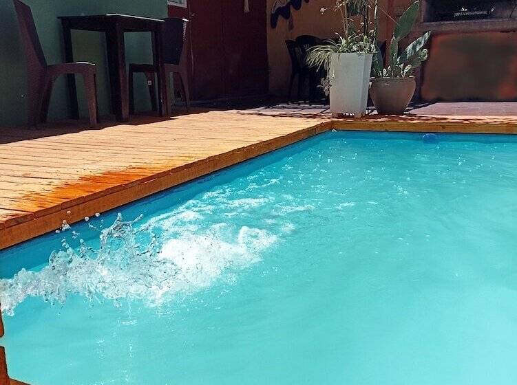 Hostel Estacion Mendoza