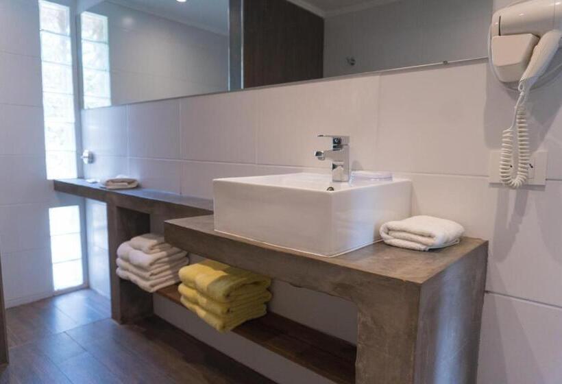 هتل Brisas Serranas