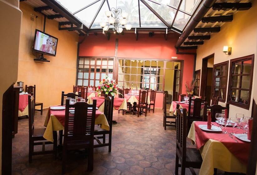 هتل Calle Angosta