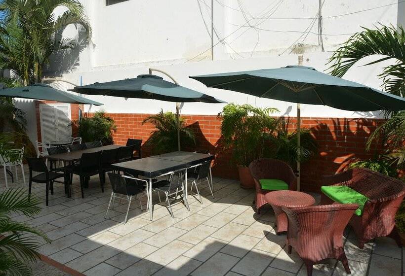 هتل Casablanca Salinas