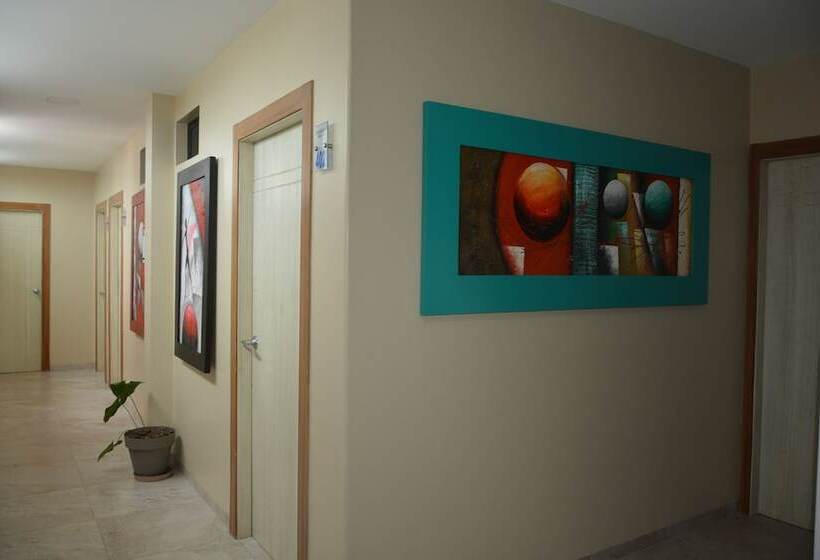 هتل Casablanca Salinas