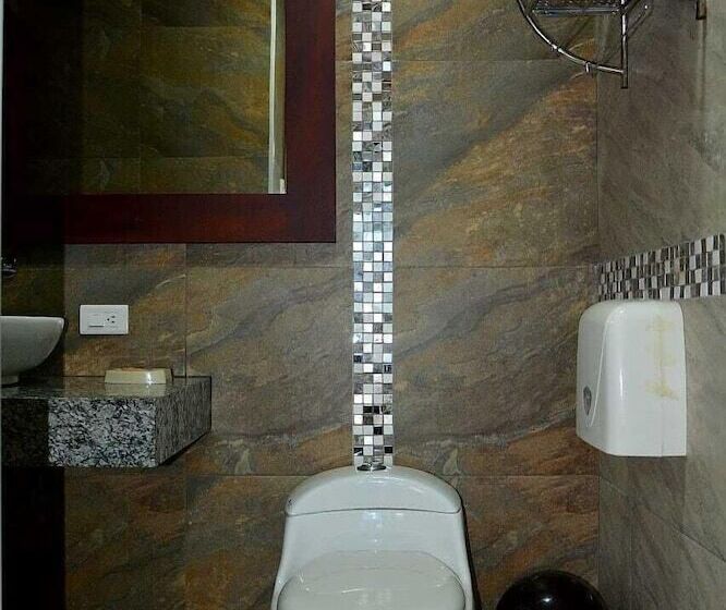 هتل Casablanca Salinas