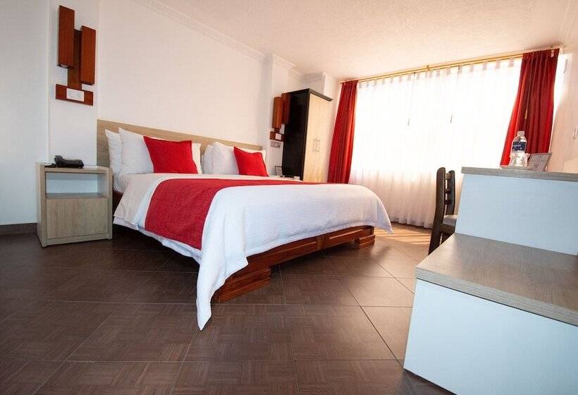 هتل Plaza Victoria