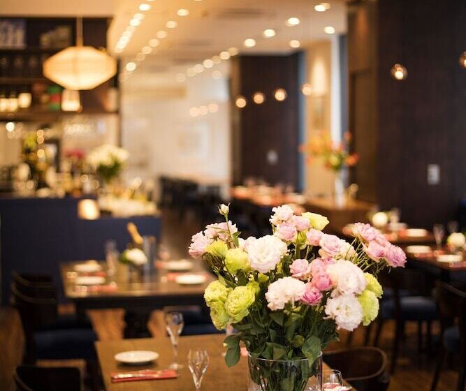 Fotos del hotel Sotetsu Fresa Inn Ginzananachome:  5