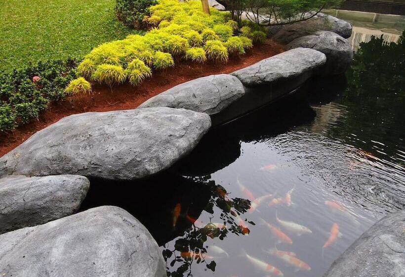 Treepark Serviced Apartment Karawang