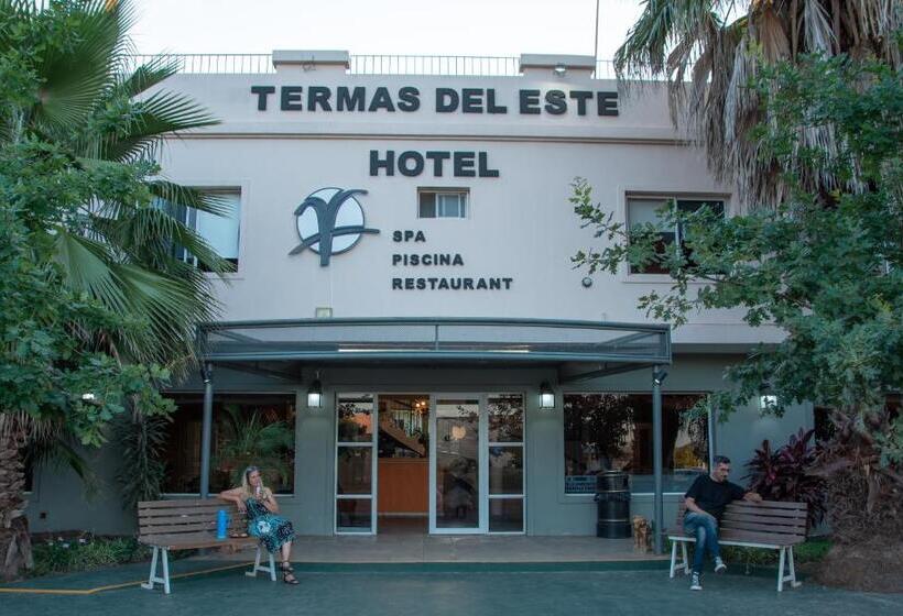هتل Y Spa Termas Del Este