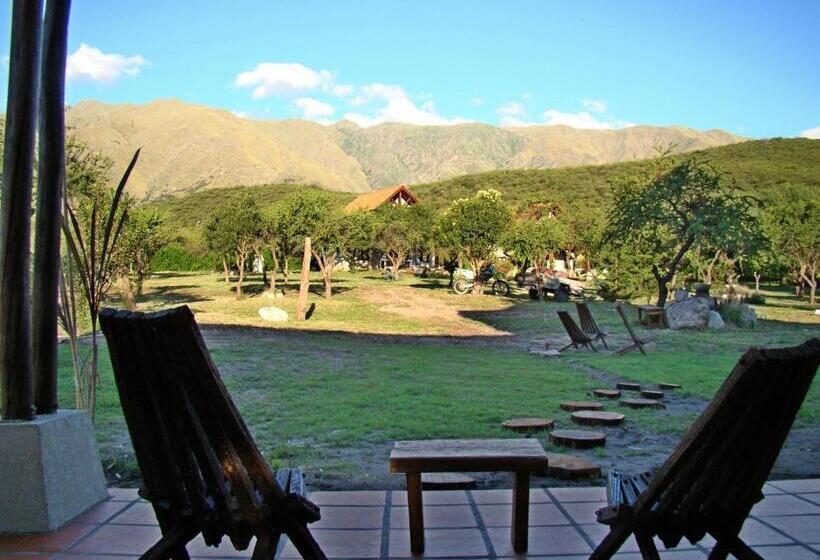 اقامتگاه Cabañas Cerros Del Sol