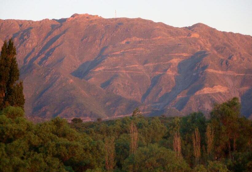 اقامتگاه Cabañas Cerros Del Sol