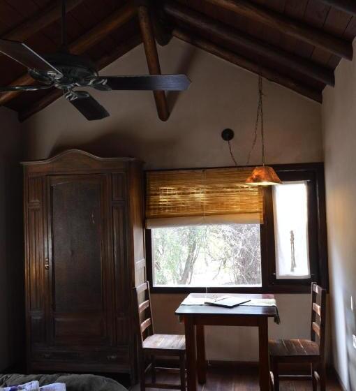 اقامتگاه Cabañas Cerros Del Sol