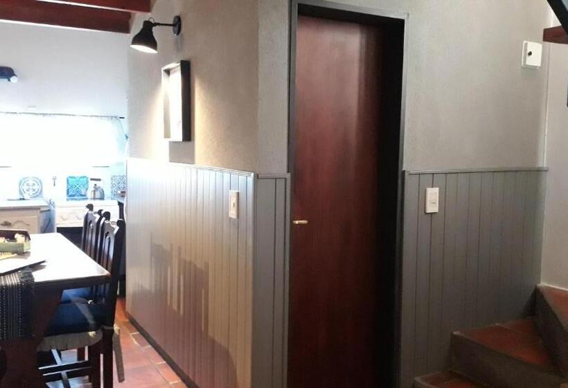 اقامتگاه Cabañas Cerros Del Sol
