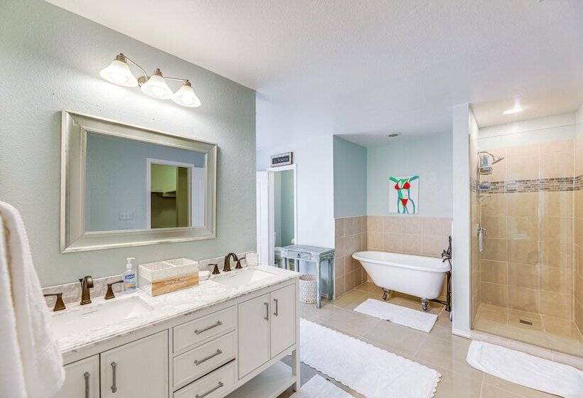 Austin Home W/ Deck   9 Mi To Zilker Park!