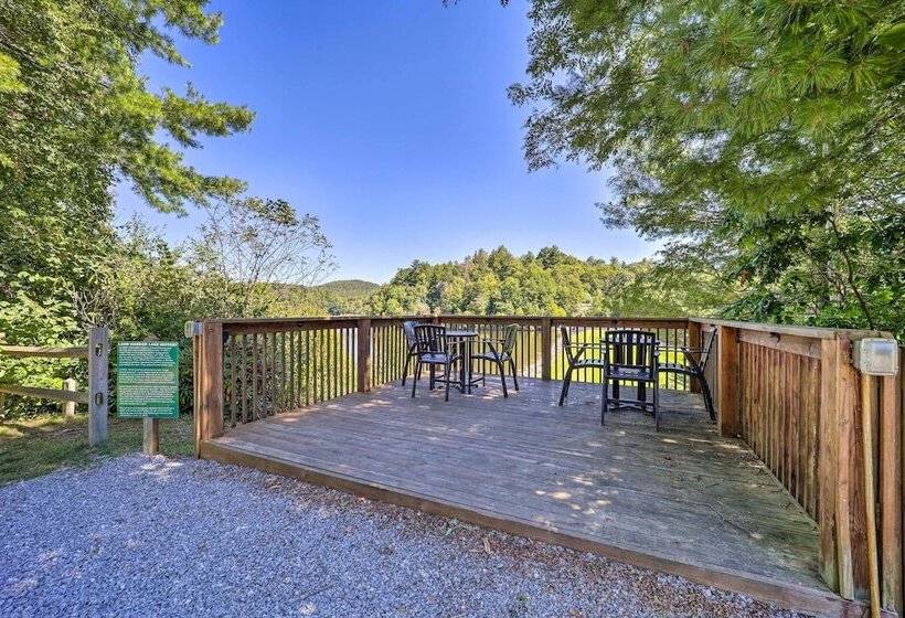 Dog Friendly Newland Cabin W/ Deck + Lake Access!