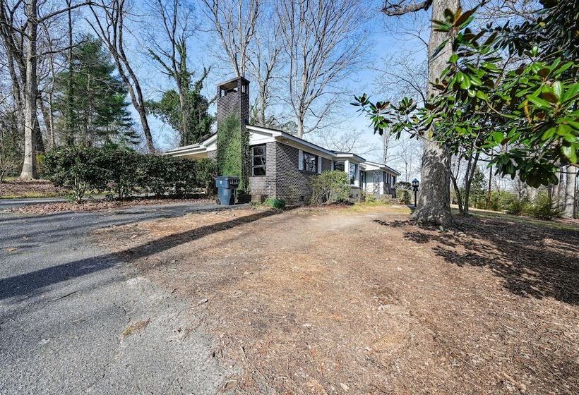 Greenville Home W/ Private Pool: 7 Mi To Downtown