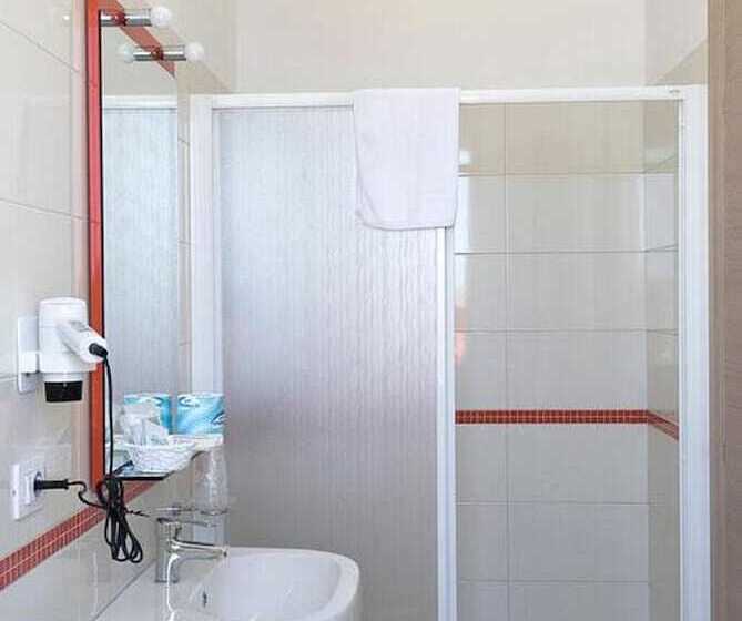 فندق Albergo Miramare Gallipoli