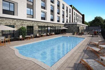 هتل Holiday Inn & Suites Monterey Park – Los Angeles, An Ihg