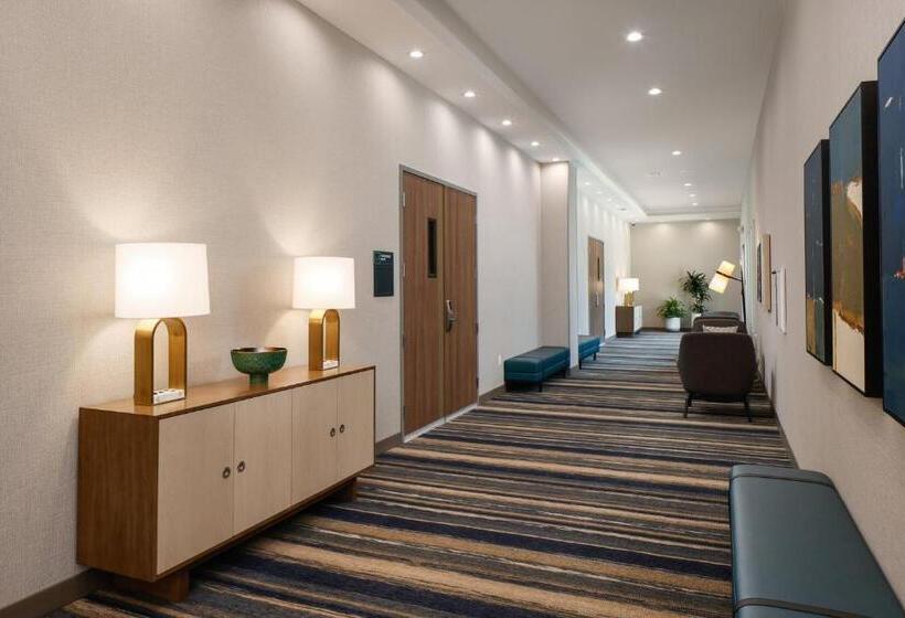 هتل Holiday Inn & Suites Monterey Park – Los Angeles, An Ihg