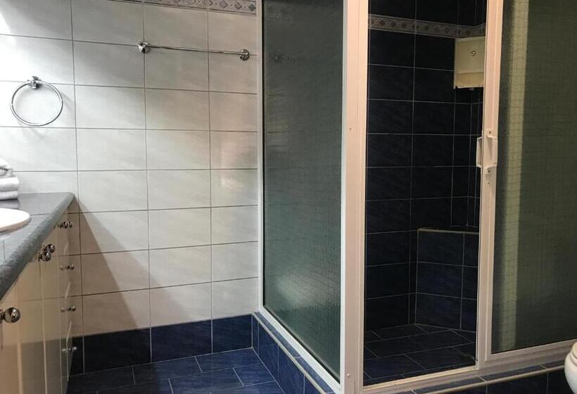 בית מלון כפרי Plaza