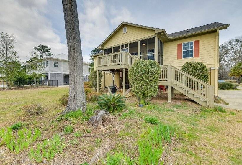 Lakefront Georgia Escape W/ Fire Pit & Boat Dock!