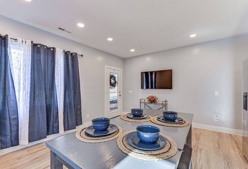 7 Mi To Louisville: Pet Friendly New Albany Home