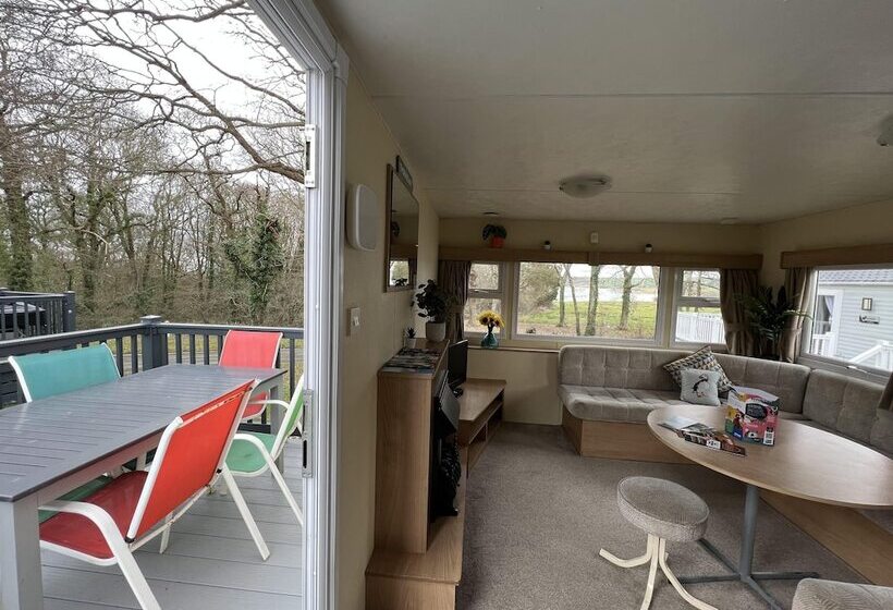 3 Bed Caravan Sea Views Discounted Ferry